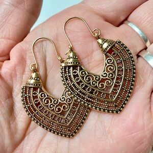 Stunning BOHO rustic gold Gypsy earrings w intricate macrame vibe